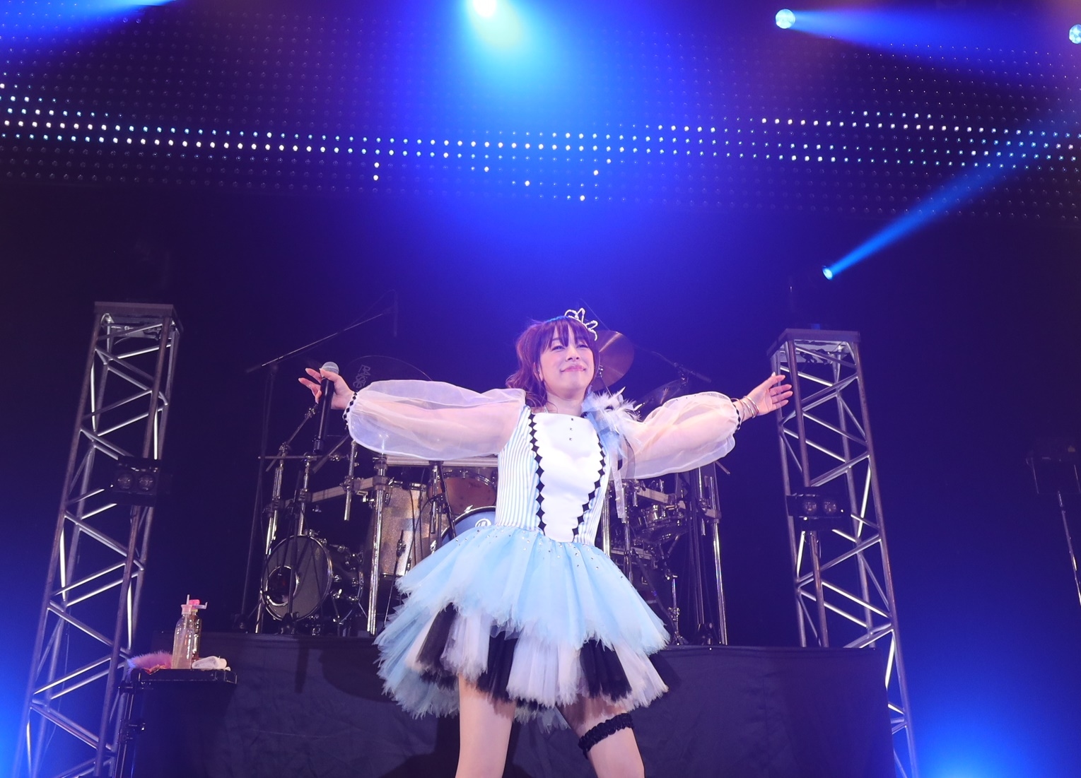 “時間旅行”で表現された歌姫の軌跡と奇跡|KOTOKOデビュー15周年記念ライブレポ