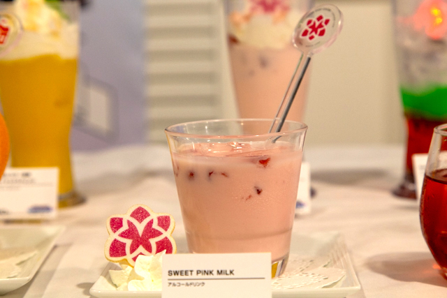 ▲SWEET PiNK MiLK／ノンアルコール 650円・アルコール 700円