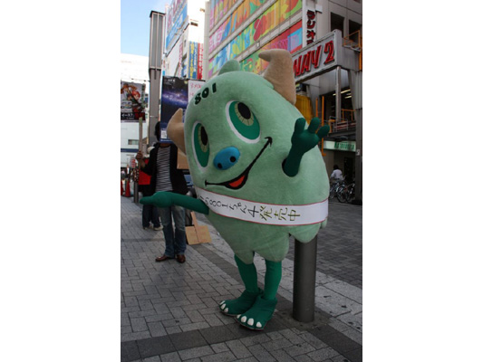 アキバで801ちゃんが1日店長に大活躍！