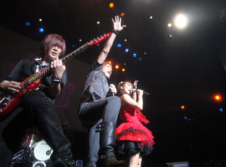 『Ayane Live Tour 2009』追加公演をレポート！