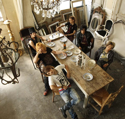 BLACK VELVET3rdシングル発売記念インタビュー