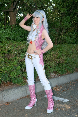 CN:わいすさん<br>キャラクター：四条貴音（『アイドルマスター』）<br>「俺たちのwktkで地球が震えた。しかし千早は揺れなかった」