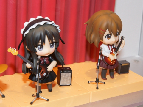 ねんどろいど『けいおん！』澪＆唯（ライブステージセットver.）