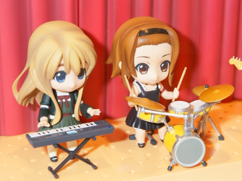 ねんどろいど『けいおん！』律＆紬（ライブステージセットver.）