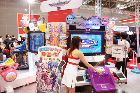 タイトーブースの『ミュージックガンガン2』