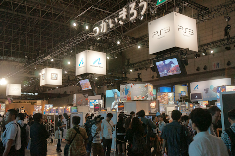 新技術もお目見え！東京ゲームショウ2010初日レポート