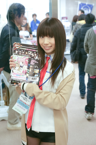 企業ブース入り口には5pb.の『シュタインズ・ゲート』レイヤーさんが！