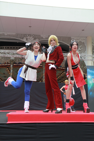 コスプレイベントに Kof 吹替の小清水亜美 杉田智和が来場 アニメイトタイムズ