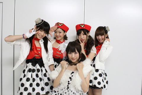 まいにゃと、ゲストの「DokiDoki☆ドリームキャンパス」のアイアイ、夏音、まどち、こはるん☆みんな衣装がとーっても可愛いですっ！！