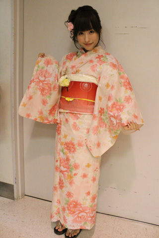 タワーレコード新宿店では、皆様お待ちかねっ☆浴衣での登場でした！！やばいー！かわいすぎますっっ！！