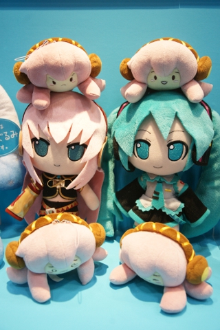 Gift・ねんどろいどぷらすぬいぐるみ初音ミク＆巡音ルカ