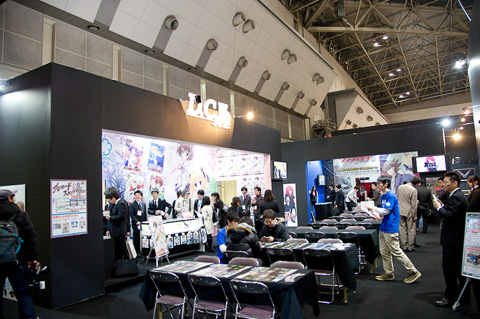 カードゲーム対戦講習スペースを完備！