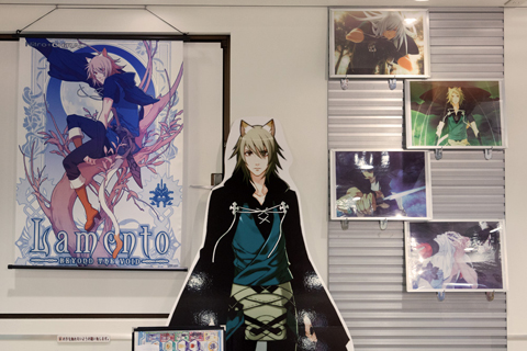『Lamento -BEYOND THE VOID-』の展示物。