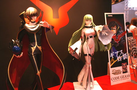 ポップやフィギュア、プラモデルなどの展示も。