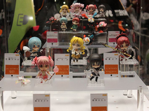 『魔法少女まどか☆マギカ』ねんどろいどシリーズ。人気の高いお菓子の魔女シャルロッテも登場！