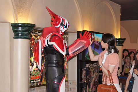 大阪での握手会の様子