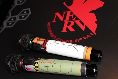 エントリープラグを模したマイク。3部屋とも別デザインが施されている。