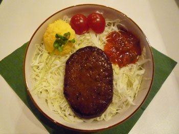 時計塔の学食ランチBOX