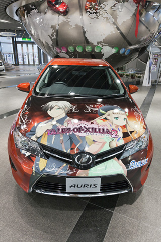 フロントにはロゴとキャラクターがドーン!