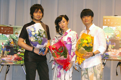 左から、葉月役の中村悠一さん、六花役の大原さやかさん、島尾役の福山潤さん