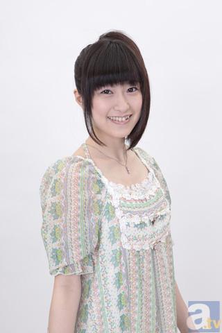 レポーター、村川梨衣さん