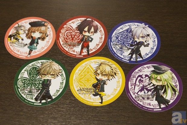 ドリンクメニューについてくるコースター。