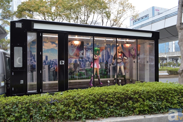 ▲海浜幕張駅前で発見! 8時10分頃。