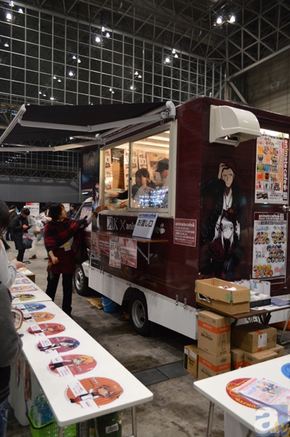 アニメイトカフェも行列ができる人気!