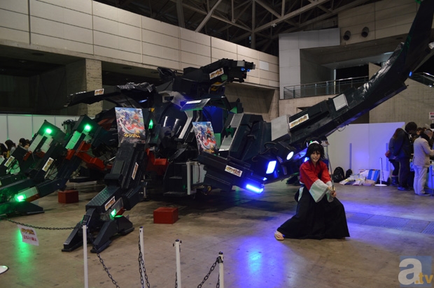 ACE2013】『ムシブギョー』の巨大ロボットに乗ってみた！ | アニメイト
