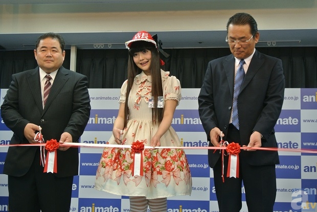 アニメイト大阪日本橋リニューアル記念に上坂すみれさんが1日店長！