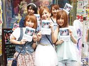 待望のワンマンライブが決定した会える声優ガールズロックバンド「HoneysComin’」、アニメイト秋葉原にてフライヤーを配布! ライブに向けた意気込みコメントも到着