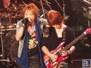 サイキックラバーのLIVE TOUR「RAISE YOUR HANDS!!」公式レポートが到着! 誰もが少年少女の頃の自分になり、満面の笑顏ではしゃぎ続けていた熱狂の一夜!!