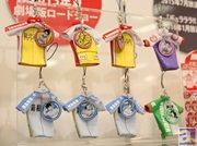 『弱虫ペダル』からユニフォームキーホルダーなどの最新グッズが展示! 「2015 夏 タカラトミーグループ商談会」グッズフォトレポート!
