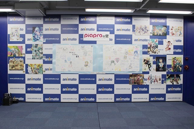 お絵かきアプリ「kakooyo!」で描かれた初音ミクが展示中！