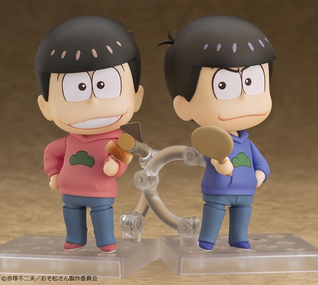 『おそ松さん』から、おそ松とカラ松の「ねんどろいど」が予約開始