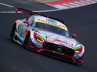 第1戦岡山は完璧なレース運びで首位独走、3年ぶりの優勝! GOODSMILE RACING & TeamUKYO レースレポート1