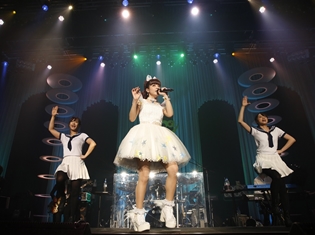 KOTOKOさん、AKIRAさん、妄想キャリブレーションをゲストに迎えた春名るなさんデビュー5周年ライブレポ到着!NEWシングル&アルバムも発売決定