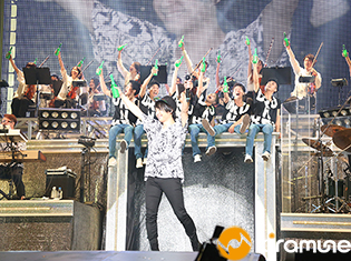 「一人の力では、絶対にここまで到達できなかった」柿原徹也さんとファンの気持ちが一つになった「LIVE TOUR 2017“DRUNKER“」ファイナルの千葉公演をレポート