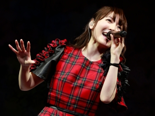 全身で自由に音楽を楽しむ―花澤香菜さん、音楽活動5周年で決意を新たにしたライヴツアー「Opportunity」千秋楽レポート