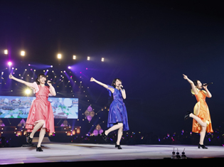 TrySailが横浜アリーナへ出航ライブ初披露や未発売新曲にも沸いた、アリーナライブツアー初日レポート