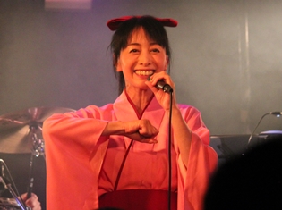横山智佐×eufoniusのツーマンライブ「チーフォニアス」で伝説の真宮寺さくら衣装が登場! ラストはコラボで「リフレクティア」披露!