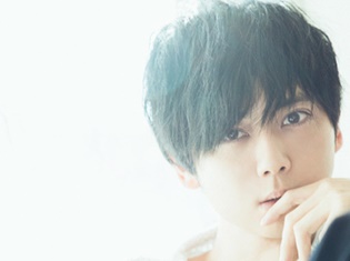 計60種類のシステム音声+自分だけの名前入りオリジナルセリフを個別収録――声優パソコン「タイプユー」新モデル第1弾の声優は梶裕貴さん!