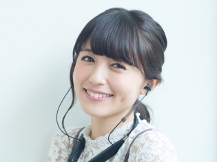 声優・逢田梨香子さんが高音質ワイヤレスヘッドホン「ATH-DSR5BT」でお気に入りの曲を聴く! 思い出の数々が詰まった曲たちから生まれる新たな感動