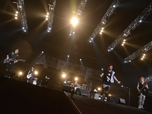 『銀魂』銀ノ魂篇、SPYAIRが7月放送再開時のOPテーマアーティストに! 「銀魂LIVE CARNIVAL 2018」で大発表