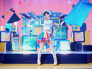 小倉唯さんが、200人のファンと創り上げた新曲「永遠少年」MVのメイキング映像を公開!