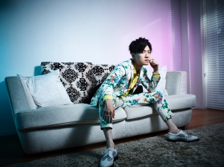 畠中祐さんの2ndシングル「真夏 BEAT」アーティスト写真、ジャケットデザイン、収録楽曲、Music Clip、 特典情報を⼀挙⼤公開!