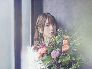 内田真礼さん8thシングルの新アーティスト写真が公開! 初のワンマンライブツアーBlu-ray&DVDが12月に発売決定!