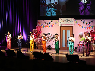 アニメ『スロウスタート』スペシャルイベント~おいでよ! てまりハイツ~公式イベントレポート到着! 近藤玲奈さん、伊藤彩沙さんらメイン声優7名が勢揃い!