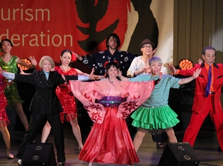 横山智佐さん、高乃麗さん出演『サクラ大戦真夏のフェス・花の戦士』は新たな歌謡ショウの幕開け!
