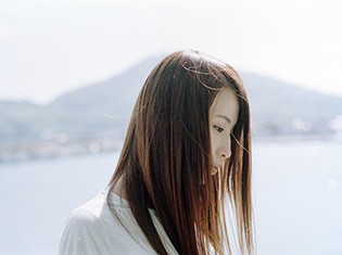 「一緒に過ごしてきた瞬間やその時々の感情はずっと残っていく」 ――劇場版『夏目友人帳』を彩る感動曲についてUruさんに訊く